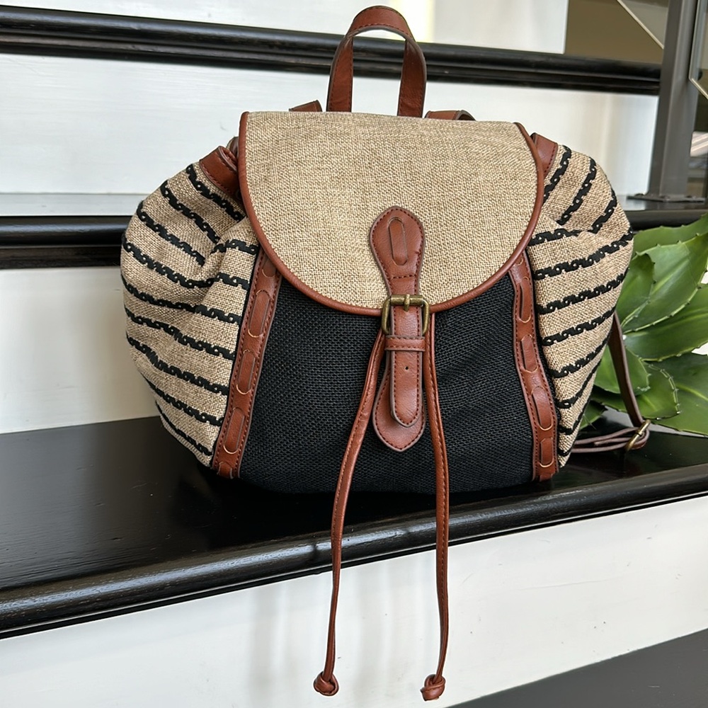 Lucky brand drawstring backpack shoulder handbag purse neutral